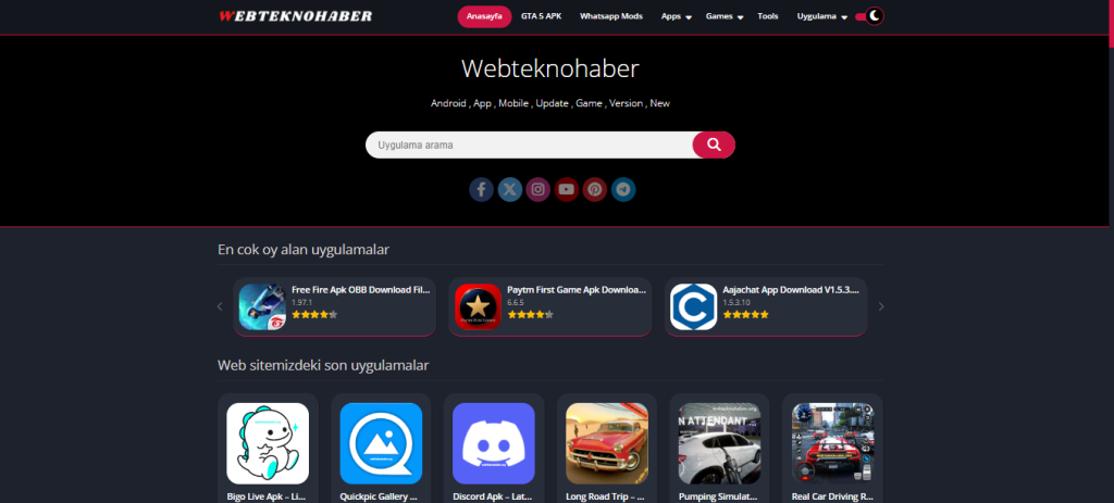 Is Webteknohaber available in languages other than Turkish